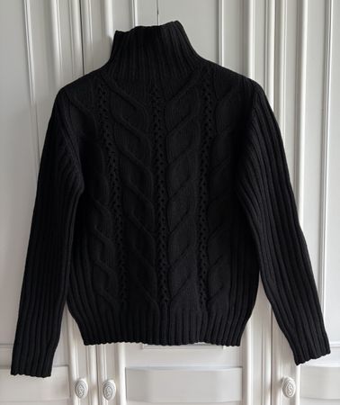 Max Mara 100% cable knit wool sweater roll-neck pullover M