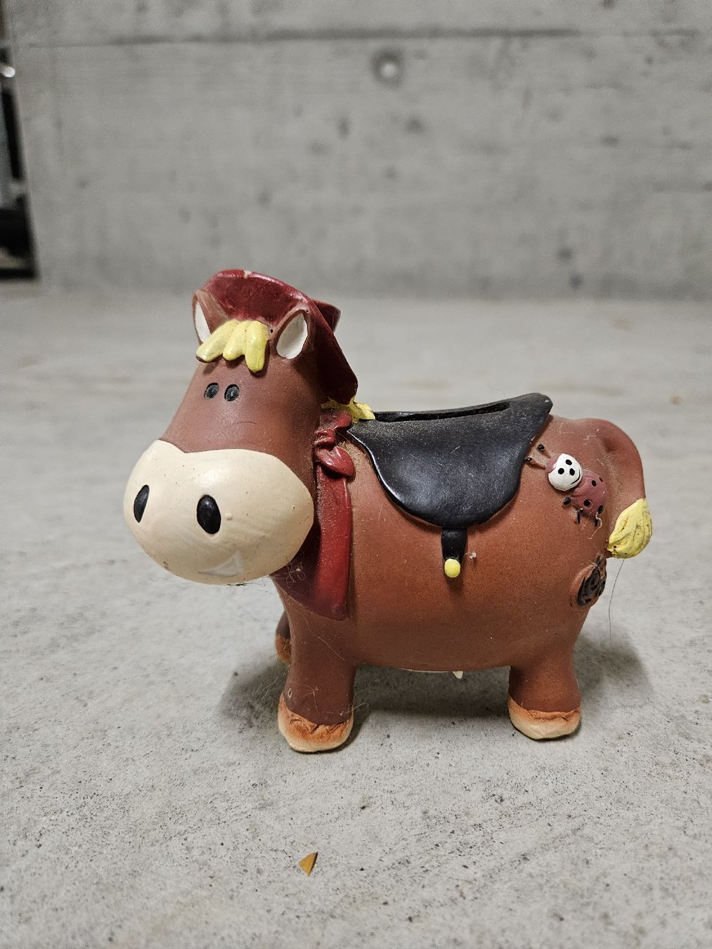 Spardosen: Sparkasselli "Pferd" – Gebraucht aus Rothrist von Monadal