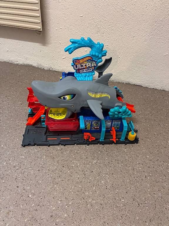 Giocattoli: Hot wheels hai car wash – Usato da Seedorf UR venduto da MarinaW90 1