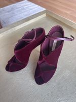 Casadei Velours-Sandalen mit Absatz, elegant und stilvoll