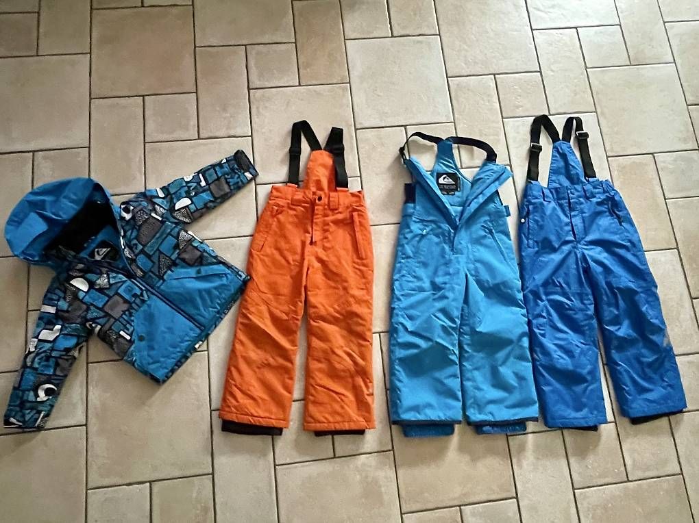 Sci: Tute, pantaloni e giacca da sci bambino – Usato da Stabio venduto da __gio__