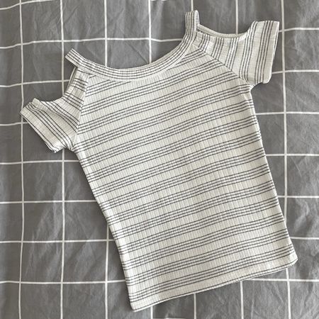 Off-Shoulder Shirt, gestreift, Grösse XS