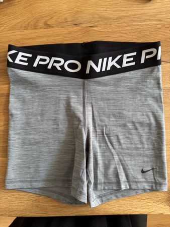 Nike Pro Dri-Fit Shorts Damen Grau Grösse M guter Zustand
