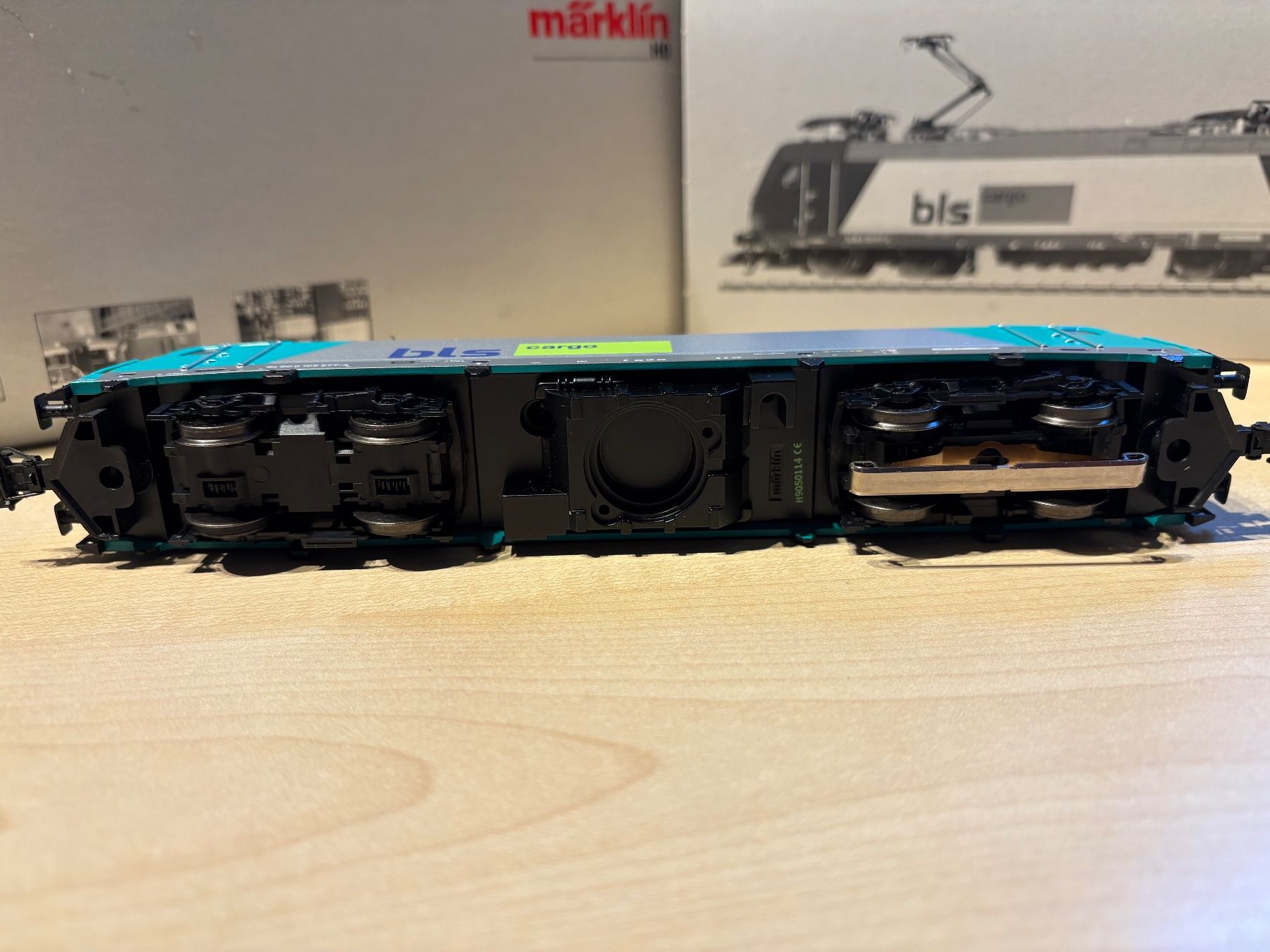 Märklin Trains électriques: Maerklin 36601 BLS 485 – Neuf avec emballage d'origine à Corcelles Payerne par Pierre66 3