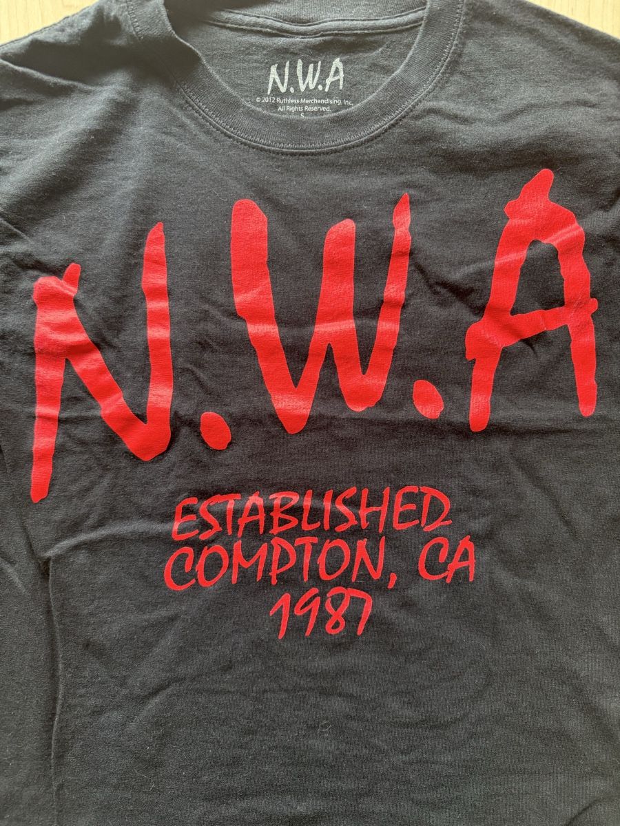 T-shirt: T-Shirt von N.W.A. – Usato da Embrach venduto da JoeMeltingJelly 1