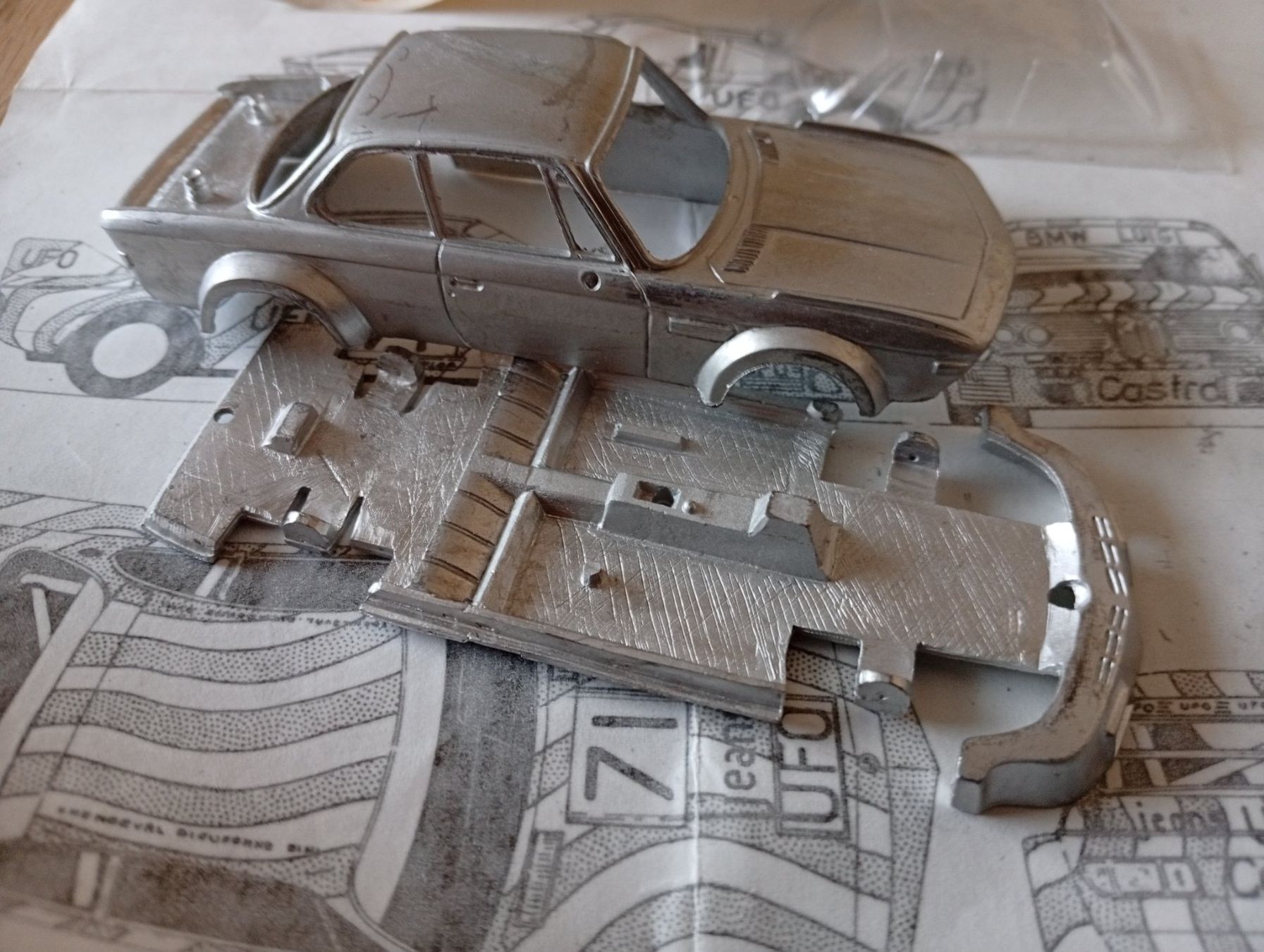 BMW Modellini d'auto: BMW 3.0 CSL LUIGI  UFO kit 1/43 – Usato da Alle venduto da Rissor 1