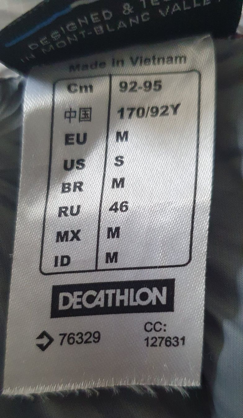 Jacken: Damen Daunenjacke, grau/silber, M, 170cm – Gebraucht aus Baar von Biga3 2