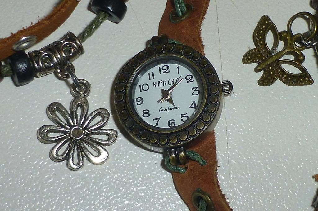 Uhren: Armband mit Uhr Leder Holzperlen – Gebraucht aus Reinach BL von Spider63 2