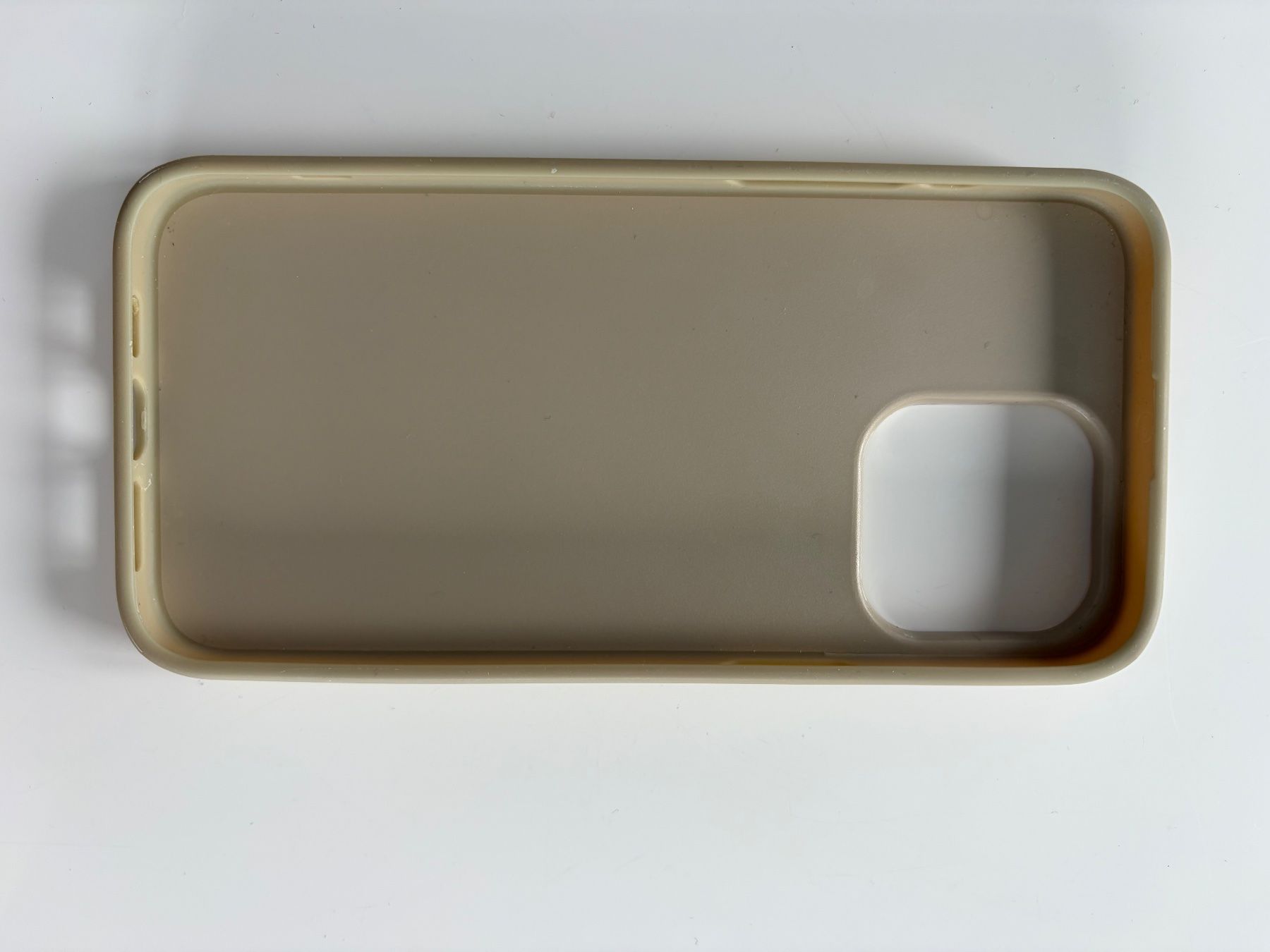 Guess Cover & Protezioni schermo: Guess Gold Glitzer Handyhülle iPhone 15 Pro – Nuovo (secondo la descrizione) da Eglisau venduto da kzo_gm8c 2
