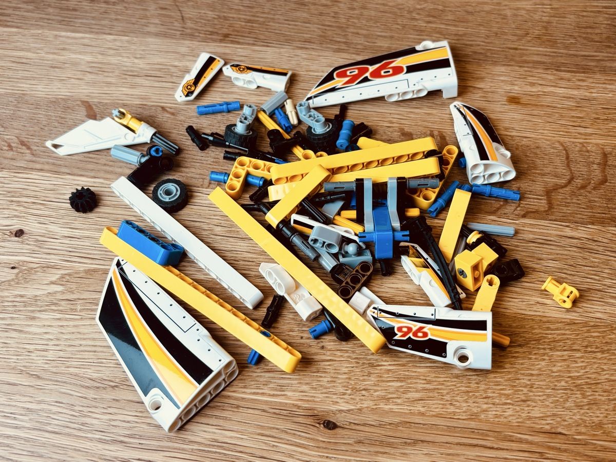 Lego Spielzeuge: LEGO Technic „Düsenflugzeug“, Modell 42044 – Gebraucht aus Fehraltorf von nolram75 2