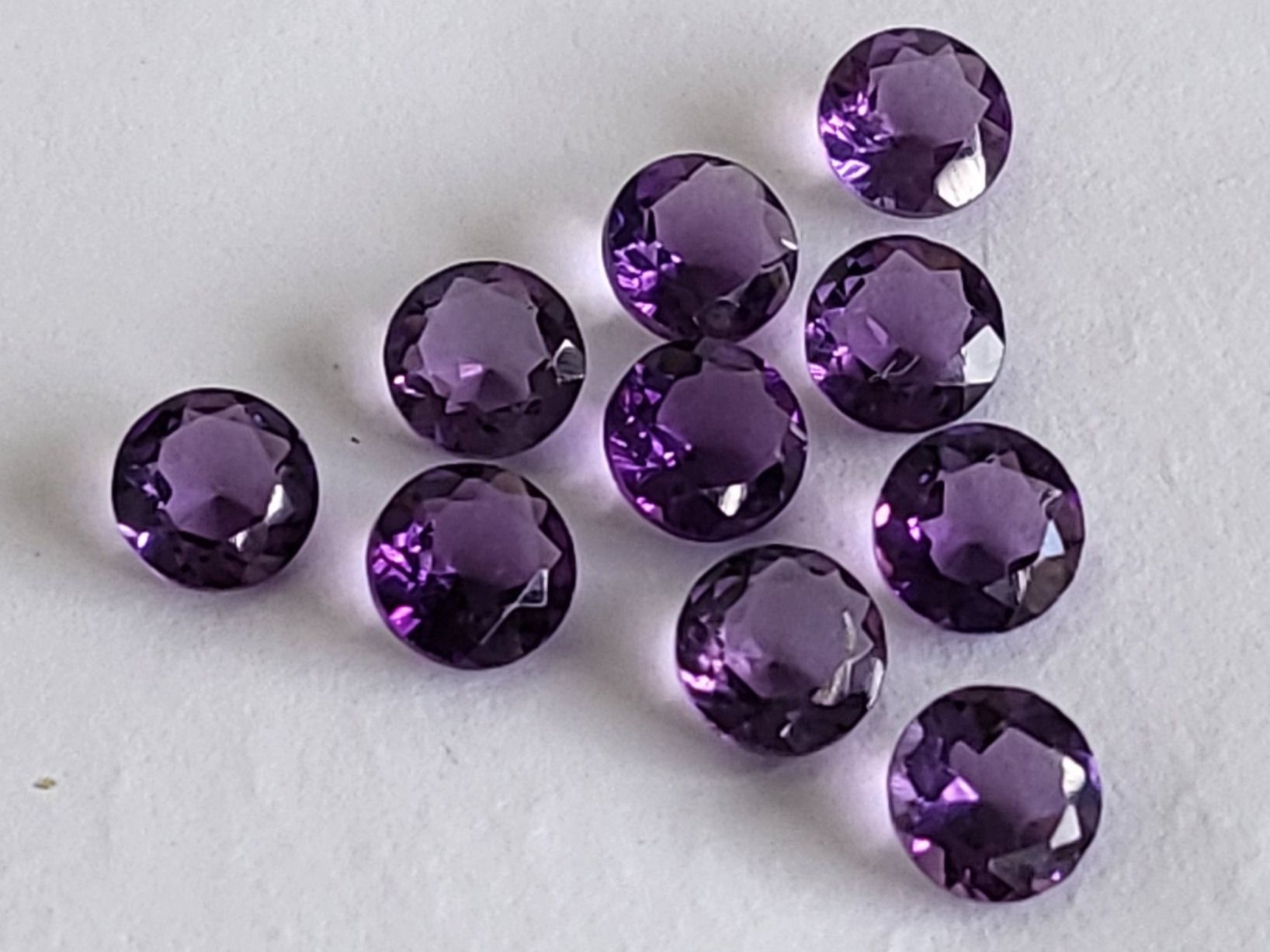 Pietre preziose: Améthystes AAA rondes 6 mm / 0.70 ct – Nuovo (secondo la descrizione) da La Chaux-de-Fonds venduto da j-aime-les-gemmes 1