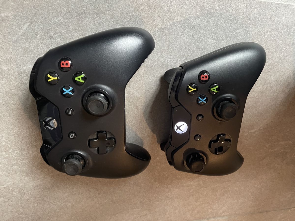 Microsoft Console: Xbox One 500 Gb + 2 Controllers + Kinect + 14 Games – Usato da La Neuveville venduto da RainbowCupcake 8
