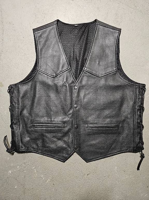 Gilet & Giacche: Leder Kutte / Weste / Gilet – Usato da Emmen venduto da Big-Bigler