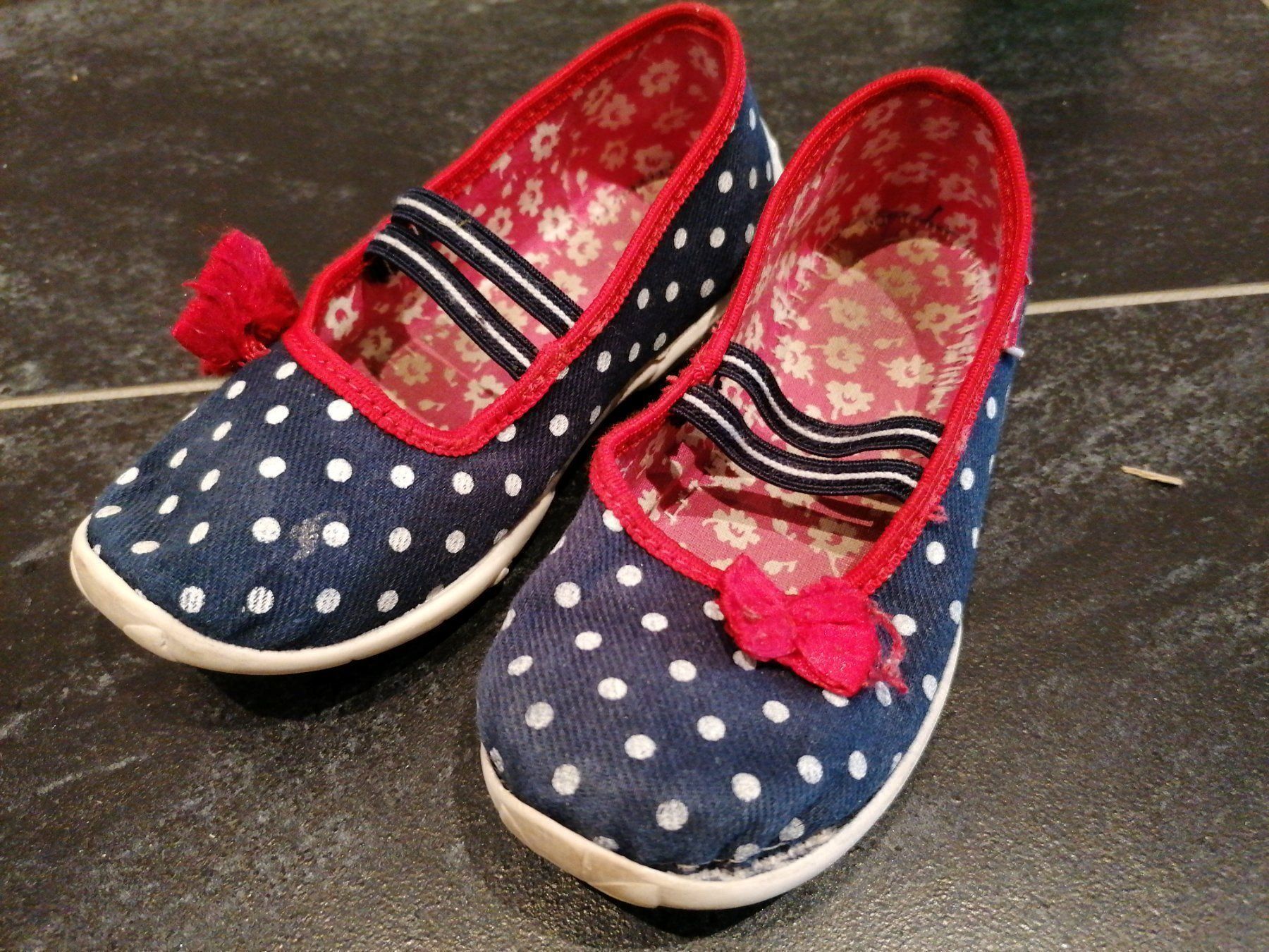 Scarpe per ragazze: Finken Gr 26 zum Austragen – Usato da Büttikon AG venduto da Amineah