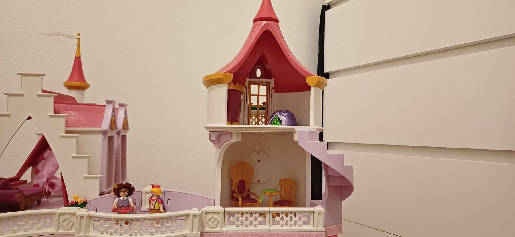Playmobil Giocattoli: Playmobil Prinzessinnenschloss – Usato da Kriens venduto da Nikamii 2