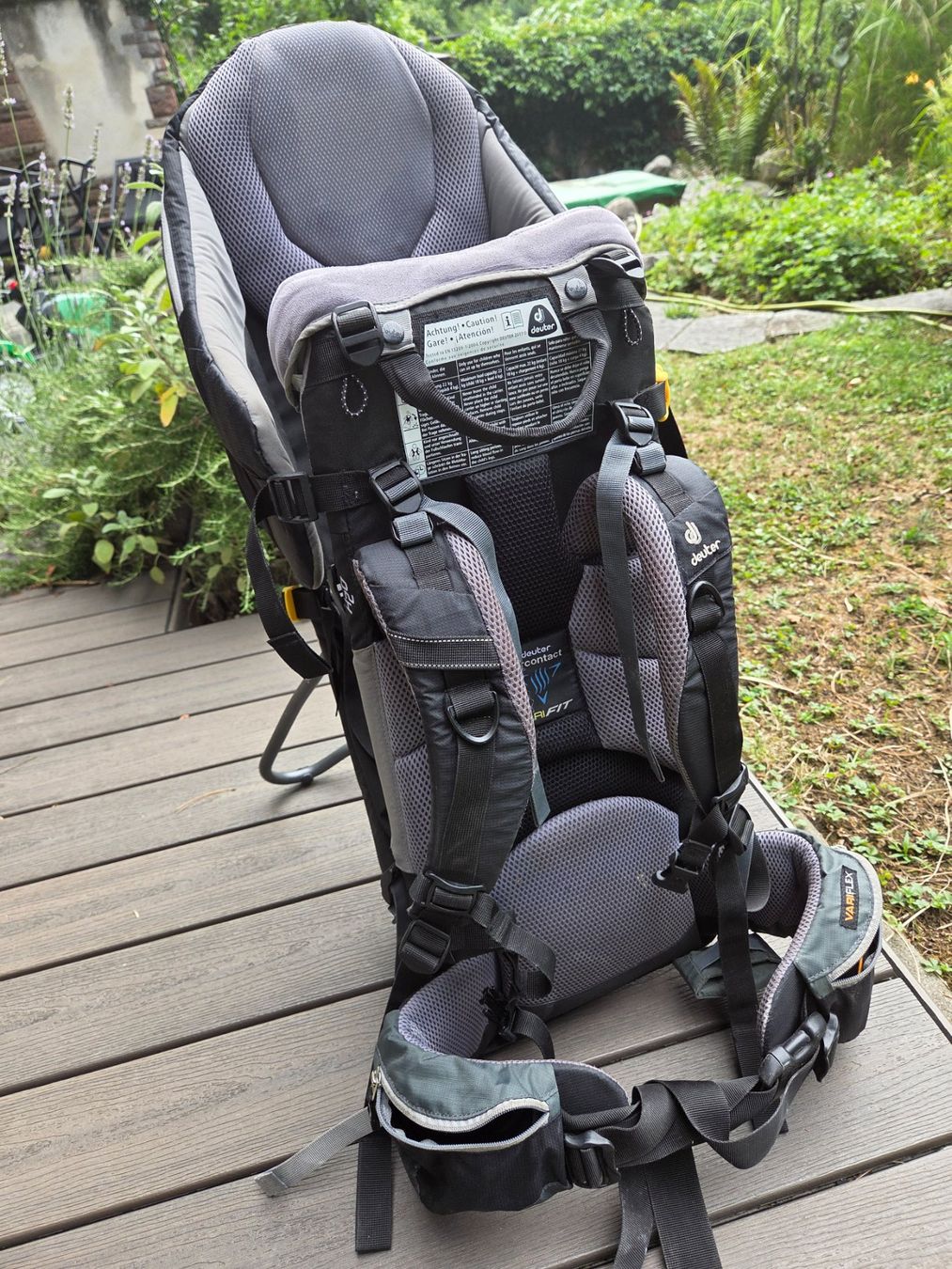 Deuter Marsupi portabebè: Deuter Kindertrage, Top Zustand – Usato da Basel venduto da man_c7d2 3