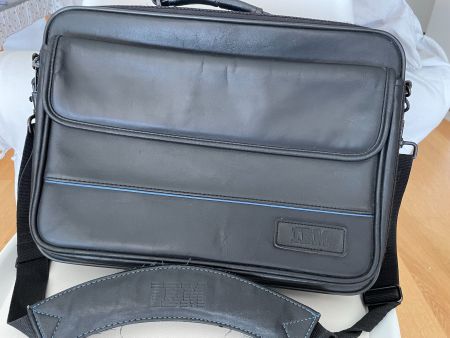 Sacoche bandoulière ordinateur portable IBM