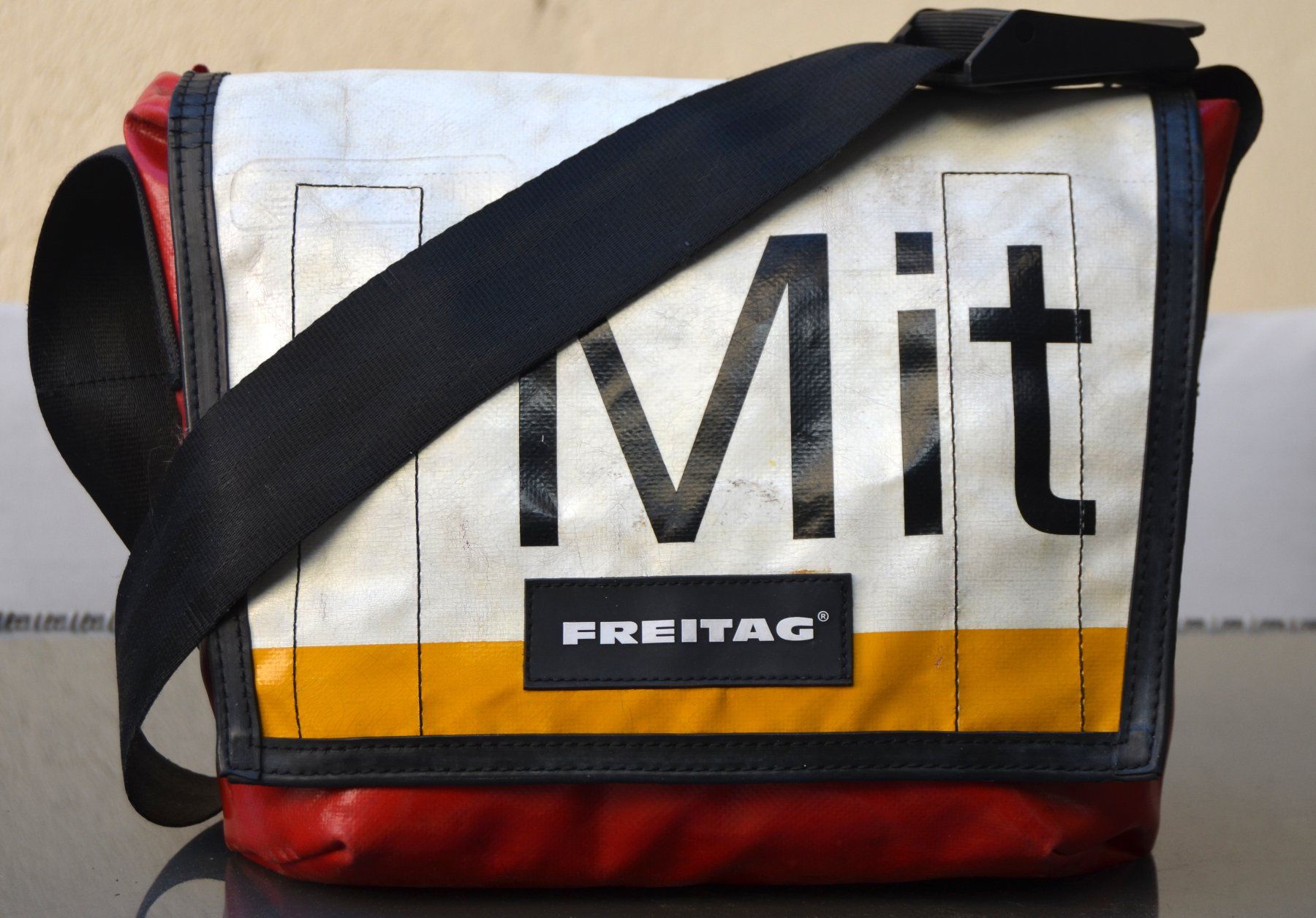 Freitag Taschen: Freitag Tasche / sac – Gebraucht aus Collonges von arashee