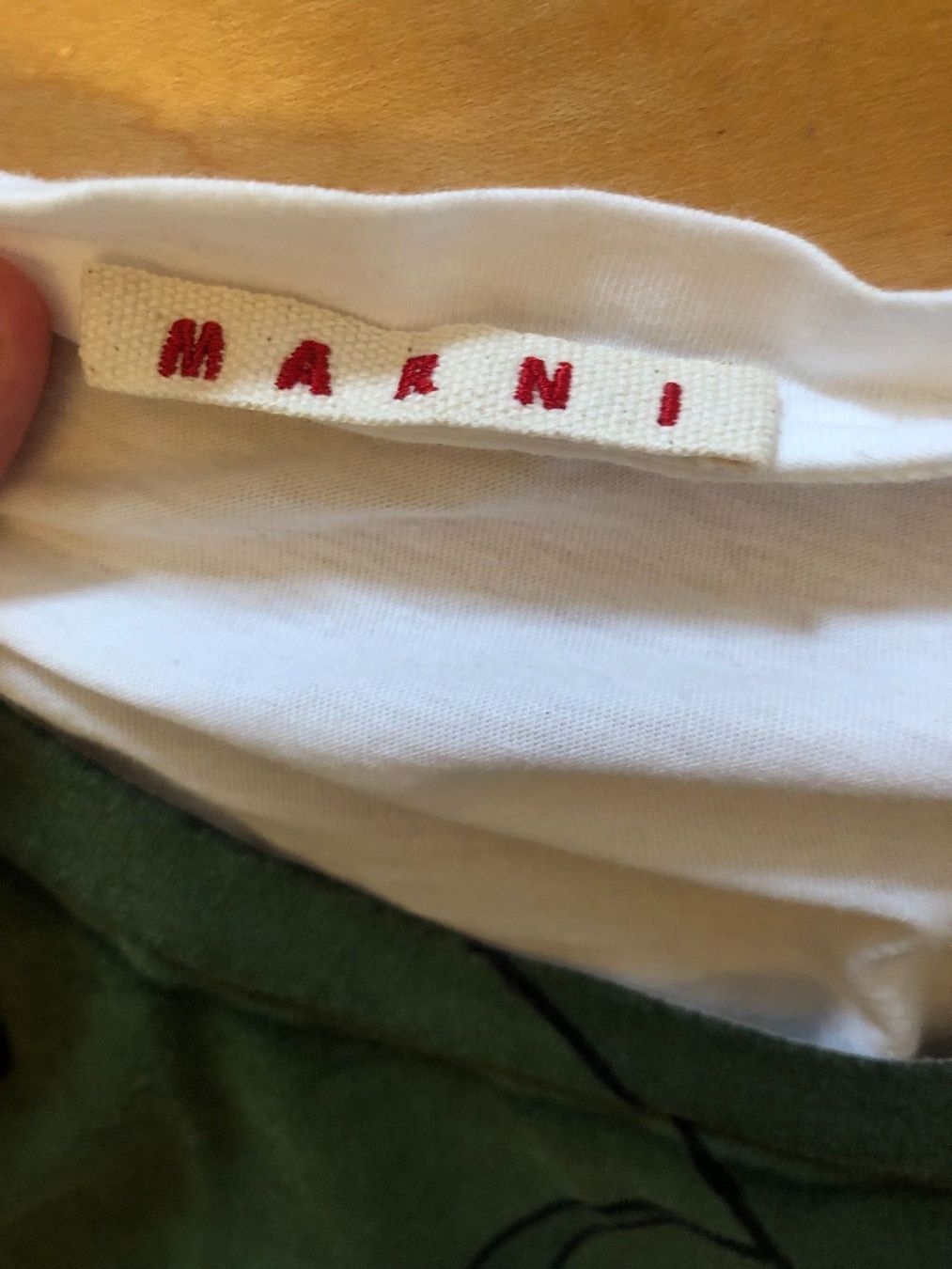 Marni T-shirt: Marni T-Shirt Grösse 36/38 – Usato da Schwerzenbach venduto da cygnuss 8