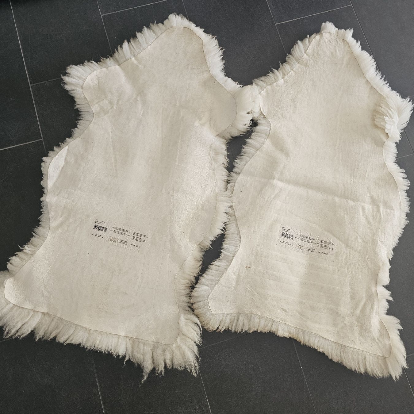 Tappeti: 2x Schaffeli 110 cm Sheepskin Rugs – Usato da Matten b. Interl venduto da Vanilla8 2