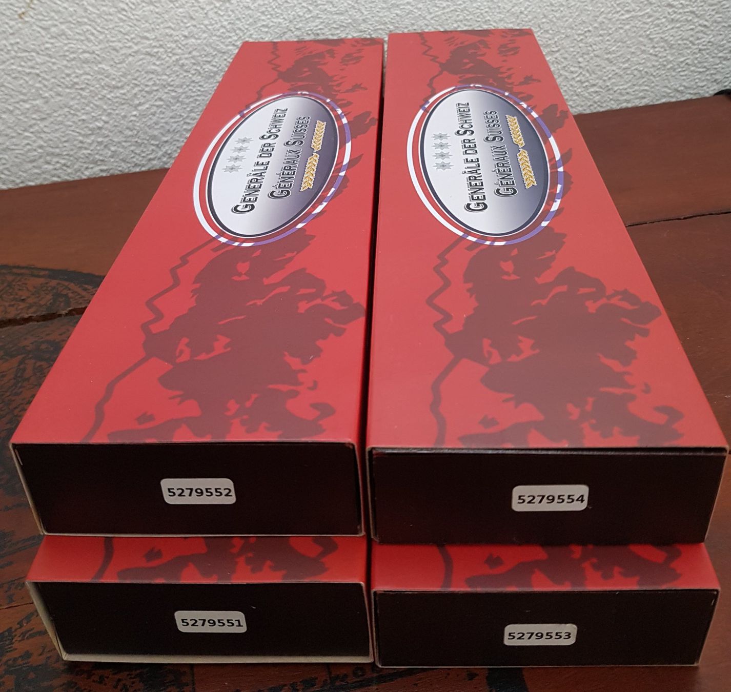 Coltelli: "Generäle der Schweiz" - 4er Messer-Set, limitiert – Nuovo e nell'imballaggio originale da Aesch LU venduto da tooni88 1
