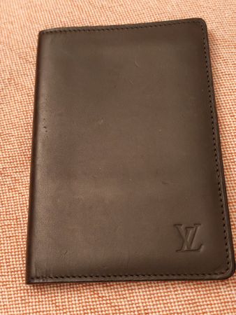 COUVERTURE PASSEPORT  CUIR LOUIS VUITTON