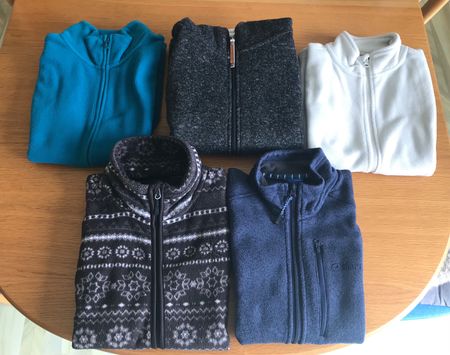 5 Gilet aus Fleece- oder Strickfleece Gr. S / XS