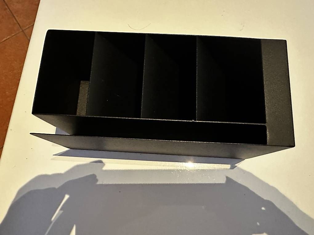 Cassettiere: Porta penne e buste stile moderno  – Nuovo e nell'imballaggio originale da Mendrisio venduto da esthetic111 3