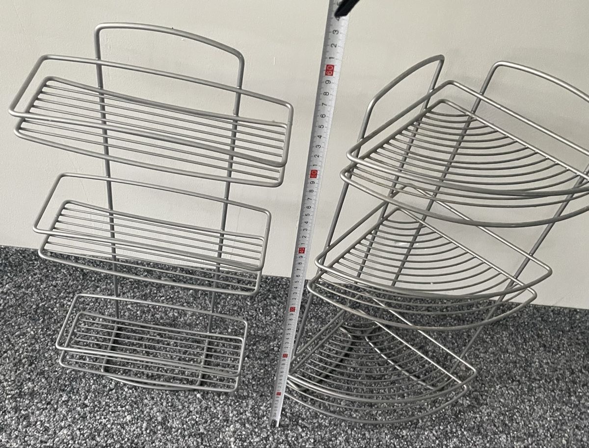 Autres décorations & accessoires: 2 Badregale Eckregal und Regal Metall – D'occasion à Au ZH par Jaggy4 2