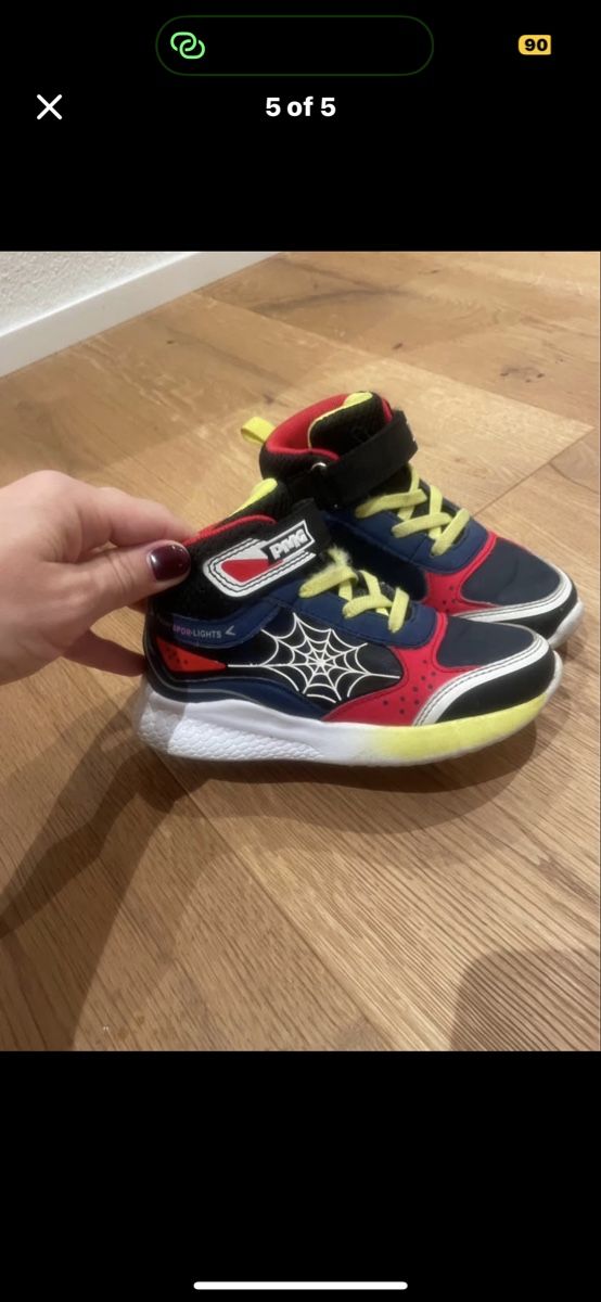 Primigi Schuhe für Jungen: Jungen Leuchtschuhe gr.27 x2 – Gebraucht aus Birrhard von kristiii 4