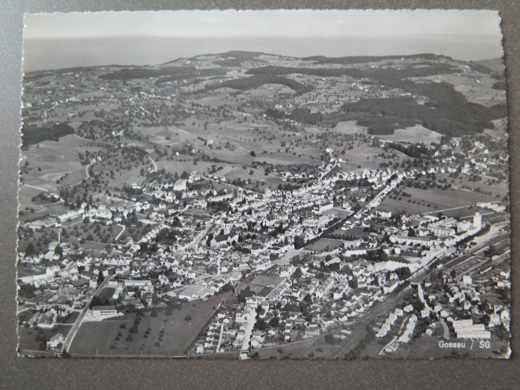 Cartoline postali: GOSSAU - FLUGAUFNAHME – Usato da Wittenbach venduto da lipasal