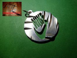 NIKE Schlüsselanhänger Handgesägt