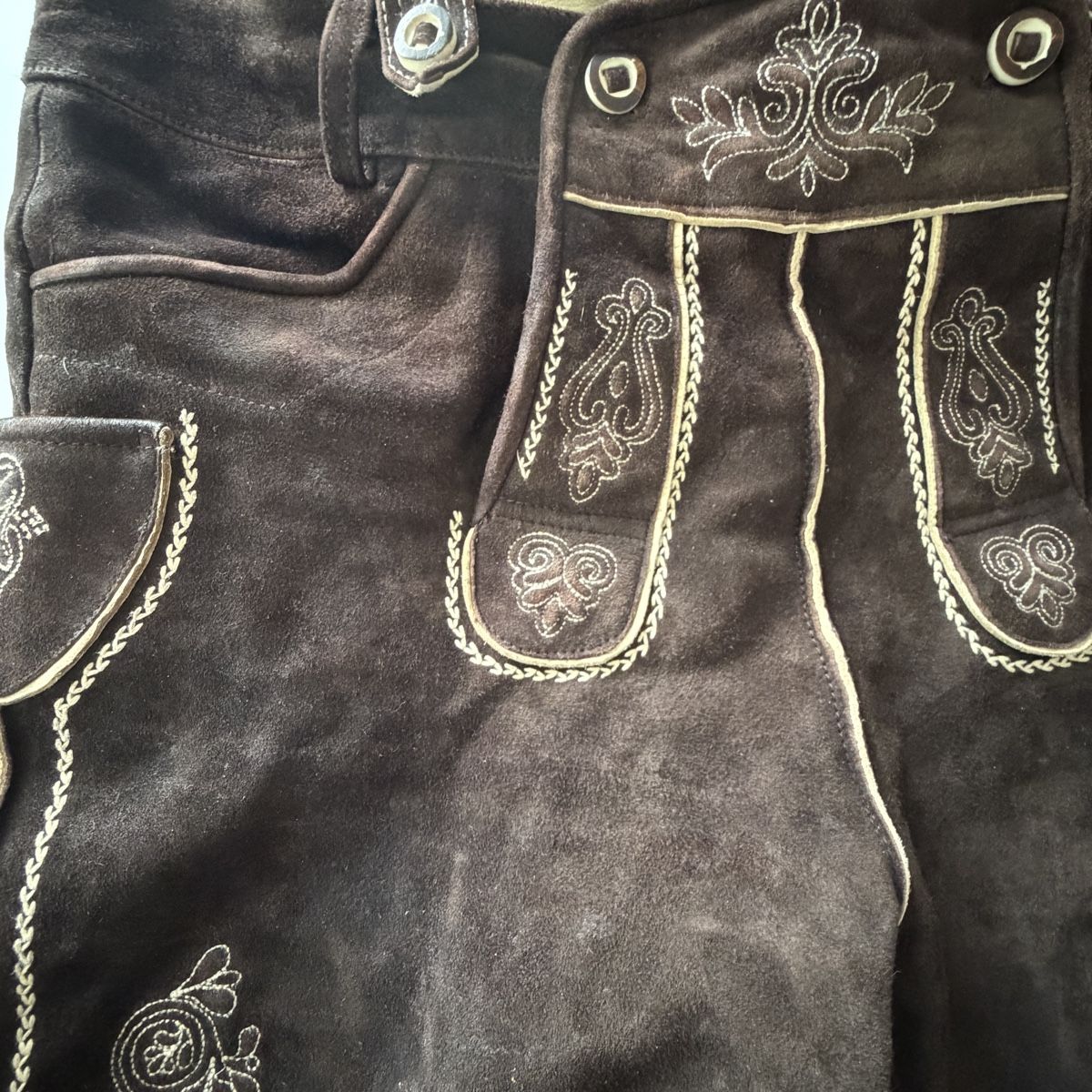 Pantaloni: Oktoberfest Lederhose – Usato da Beromünster venduto da cosmopolitan68 1