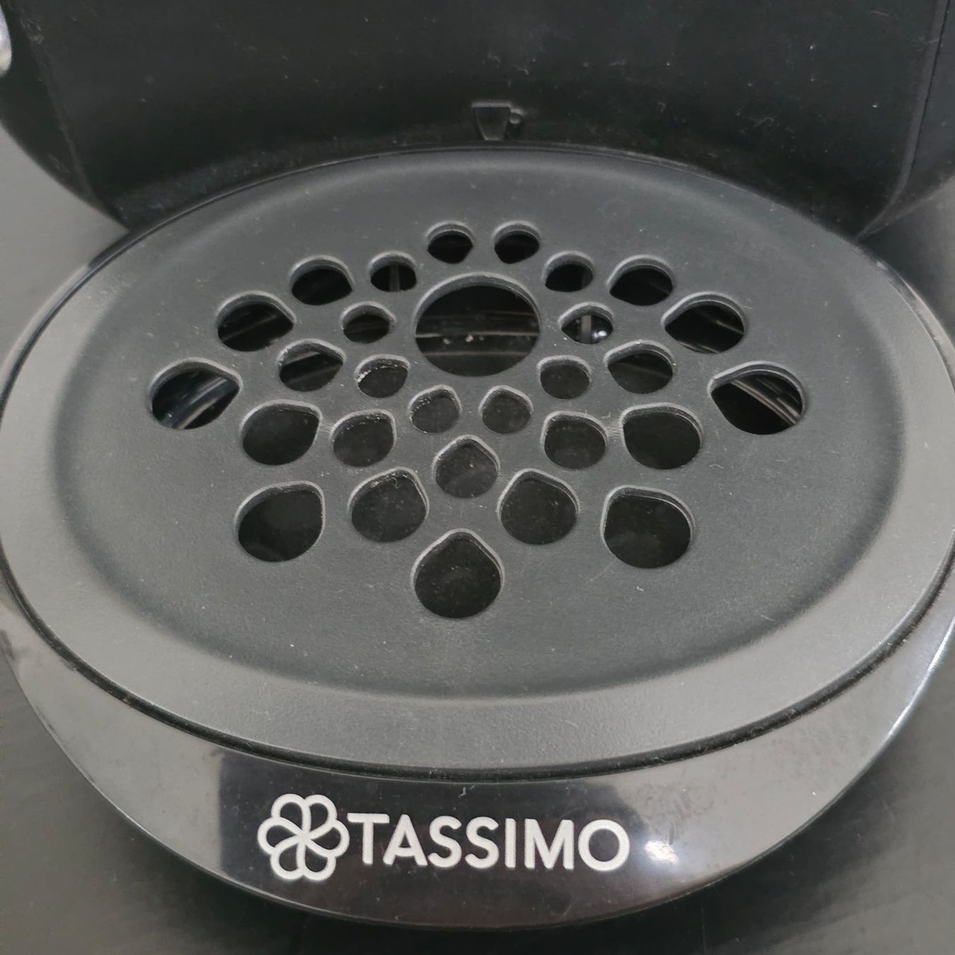 Bosch Macchine per caffè & Macchine per espresso: Bosch Tassimo Kapselmaschine schwarz – Usato da Rheinsulz venduto da Dred 4