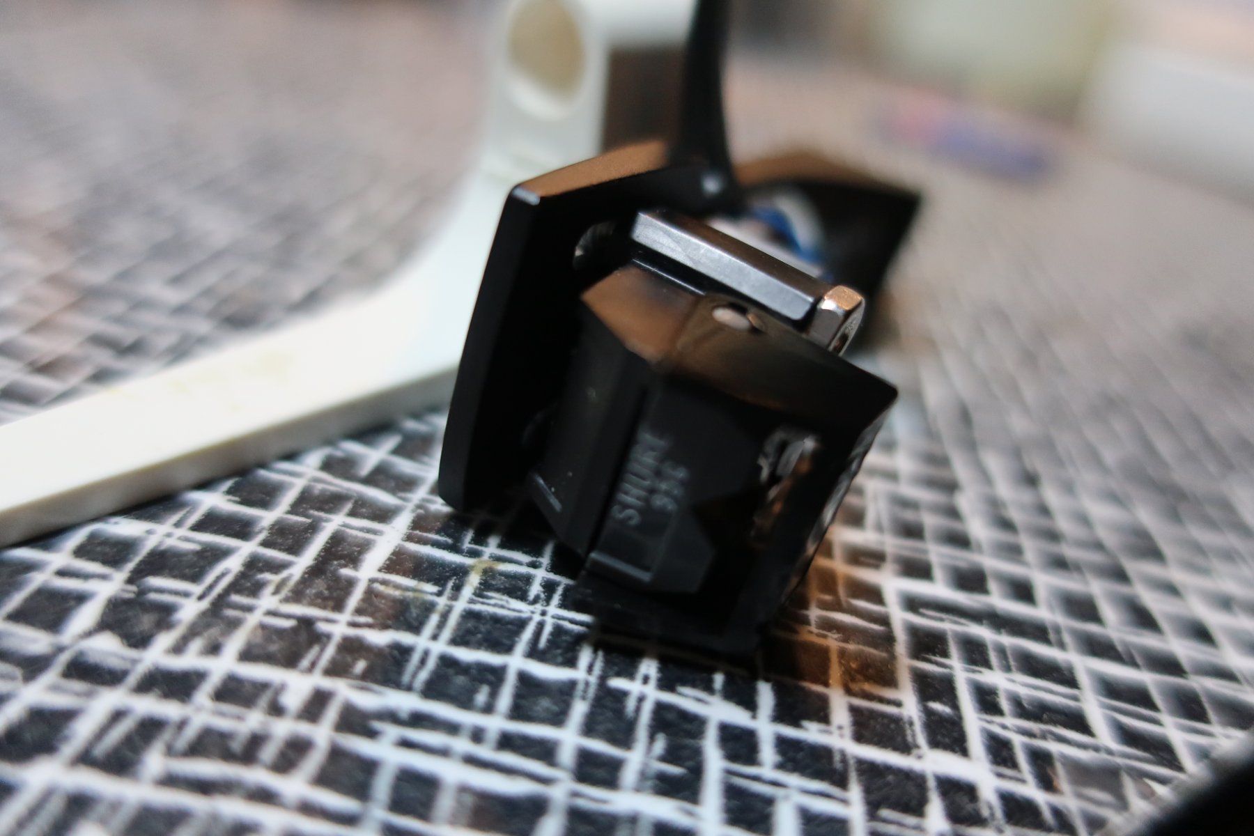 Giradischi: Shure M95G Tonabnehmer mit Headshell – Nuovo (secondo la descrizione) da Oberflachs venduto da genki-tama 1