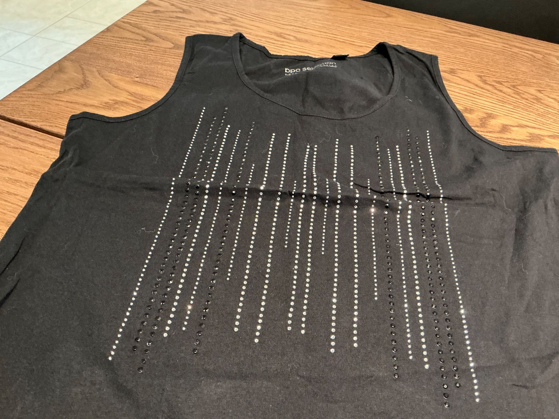 Tops: Schwarzes Damentop mit Strass Gr.44 – Neu (gemäss Beschreibung) aus Würenlos von sweety5436