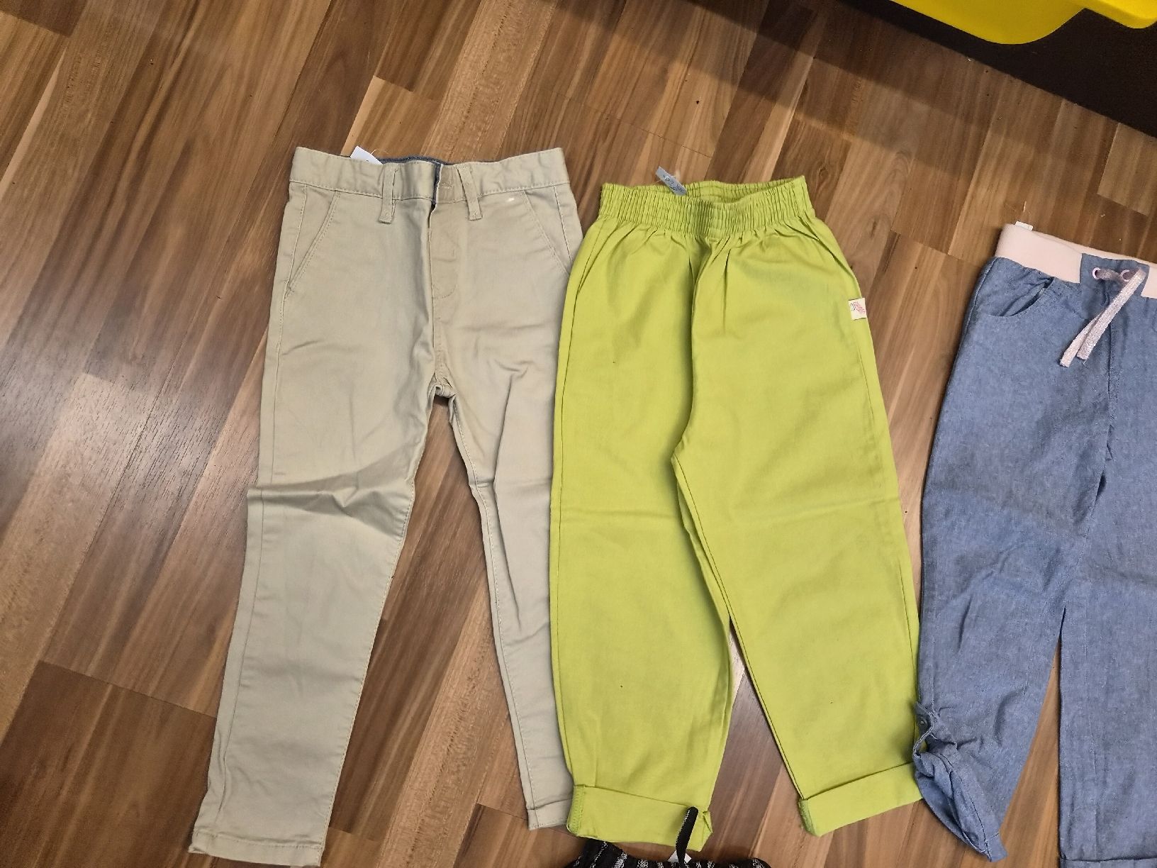 Hosen: 6 Hosen gr110 b4 – Gebraucht aus Schwarzenburg von Flamingo07 3