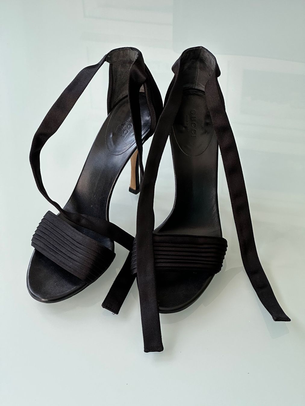 Gucci Scarpe da donna: Gucci Pumps - silk 38 – Usato da Zufikon venduto da Modestil365 3