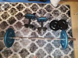 Kurzhantel-Langhantel Set und 56.5 kg Gewichten