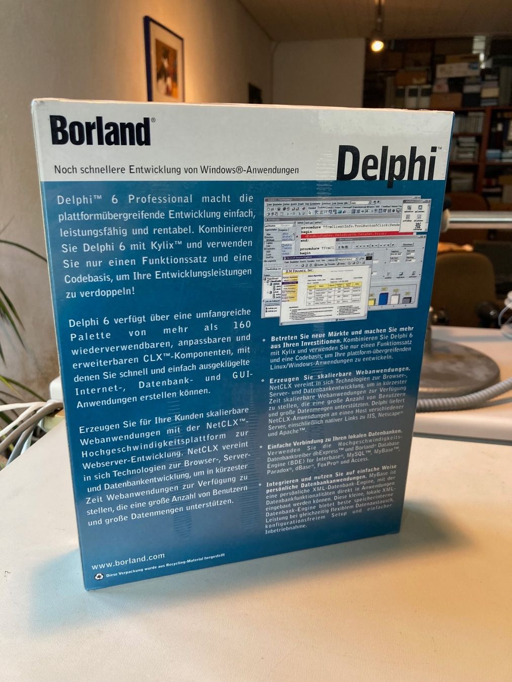Software: Borland Delphi 6.0. Professional originalverpackt – Nuovo e nell'imballaggio originale da Bäretswil venduto da Nanobit 1