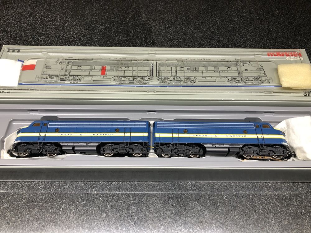 Märklin H0 3781 Diesellok GM EMD F7, Texas&Pacific, Digital (Neu ...