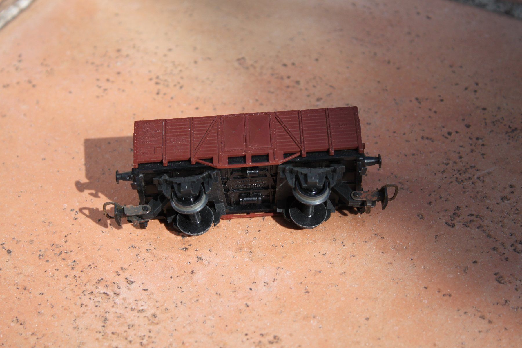 Kleinbahn Modellini di ferrovie: 2 Güterwagen (Kleinbahn) – Usato da La Tour-de-Peilz venduto da valoute 9