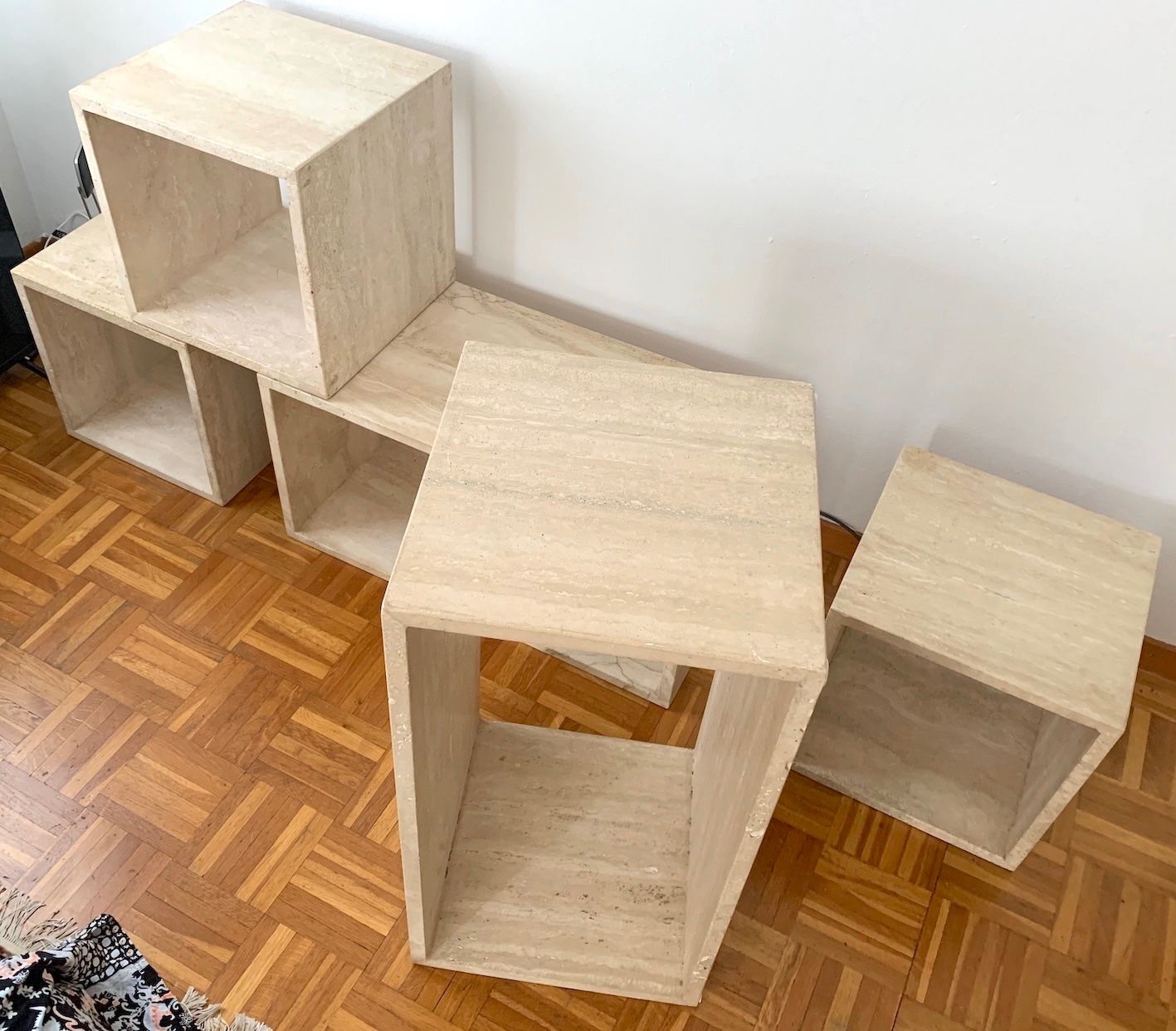 Regale: Travertin 70 x 35 x 35 cm  Wohnregalteil oder Beistelltisch – Gebraucht aus Diessenhofen von Bonifazius177