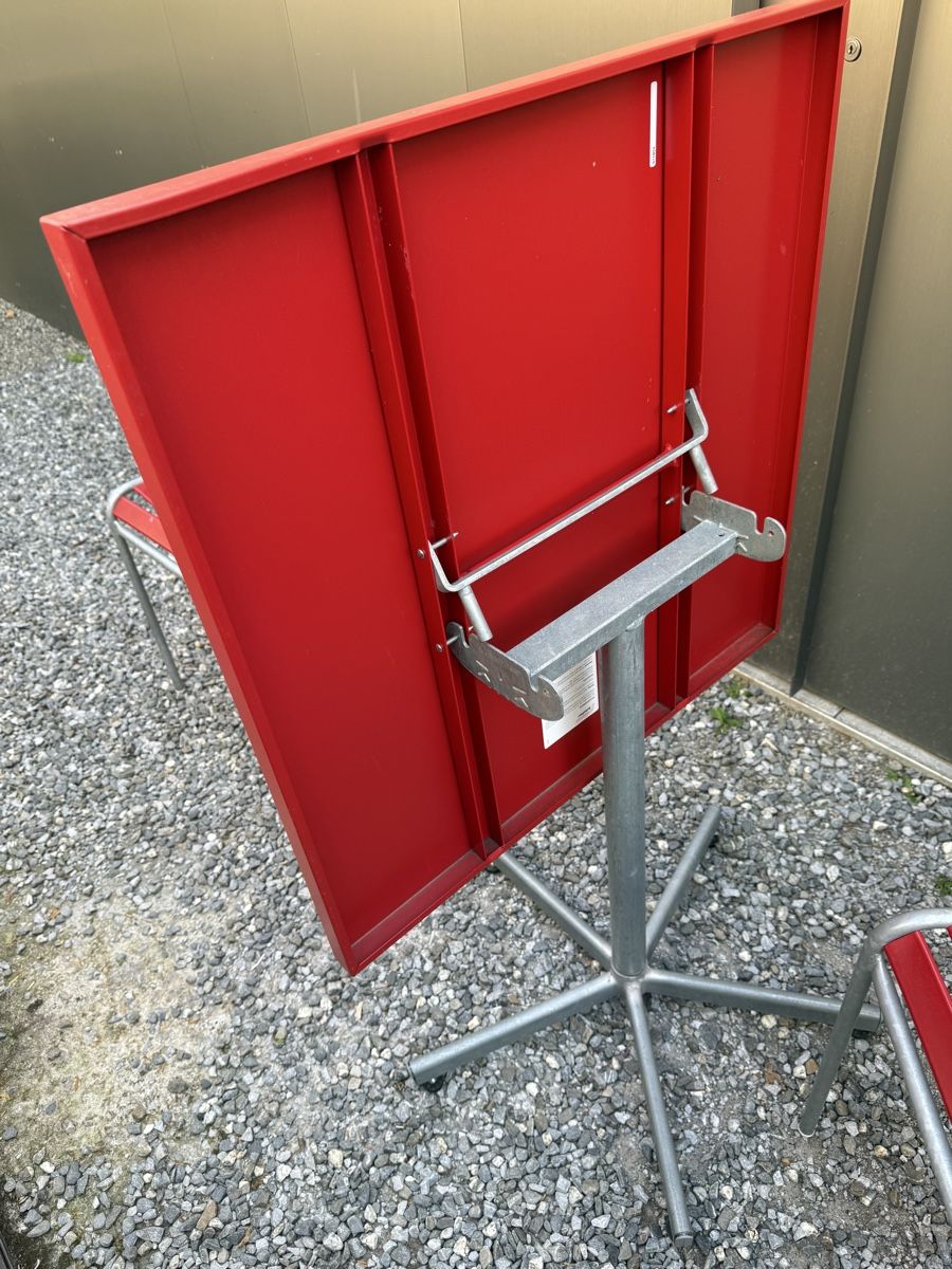 Tavoli: Gartentisch von Schaffner rot – Usato da Horgen venduto da Pezi8810 3