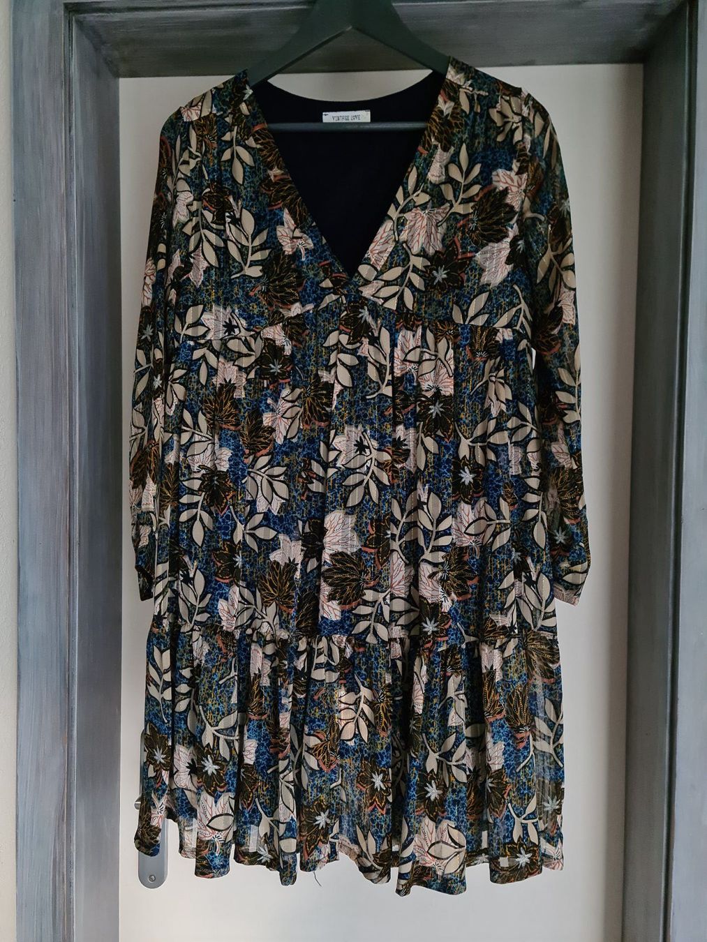 Kleider: Robe motif fleuri taille M – Gebraucht aus le landeron von canette