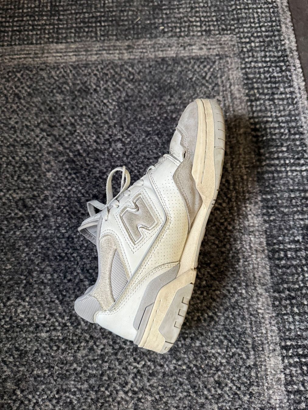 New Balance Scarpe da uomo: New Balance 550 White Grey Men's – Usato da Saanen venduto da daniel.schm 1