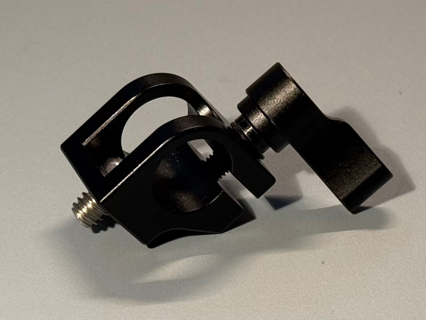 Wandhalterungen: 15mm Top Single Rod Holder – Gebraucht aus Solothurn von omtara