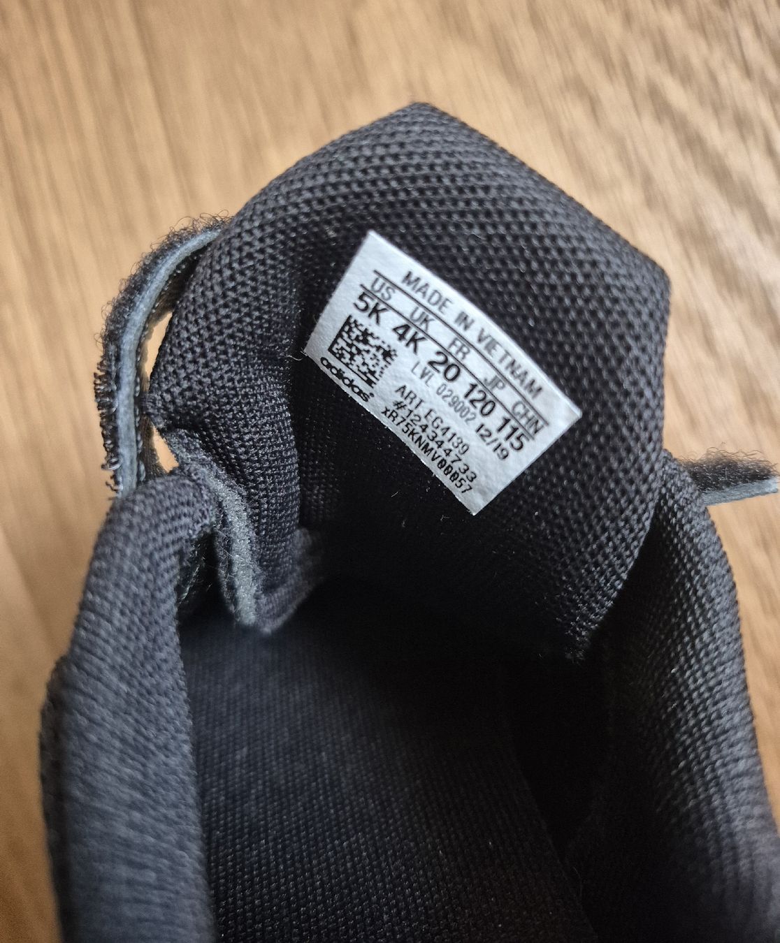 Adidas Chaussures garçon: Adidas Turnschuh Grösse 20 – Neuf (Voir description) à Münsingen par Why88 4