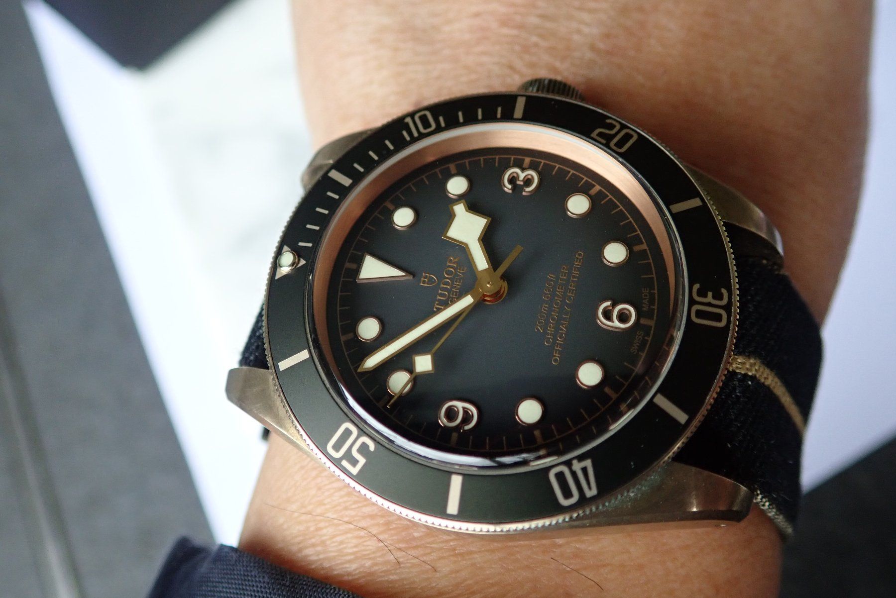 Tudor Orologi: TUDOR BRONZE CHRONOMETER AUTOMATIC 200METER,43MM. – Usato da Wohlen AG venduto da kingwatcheshere