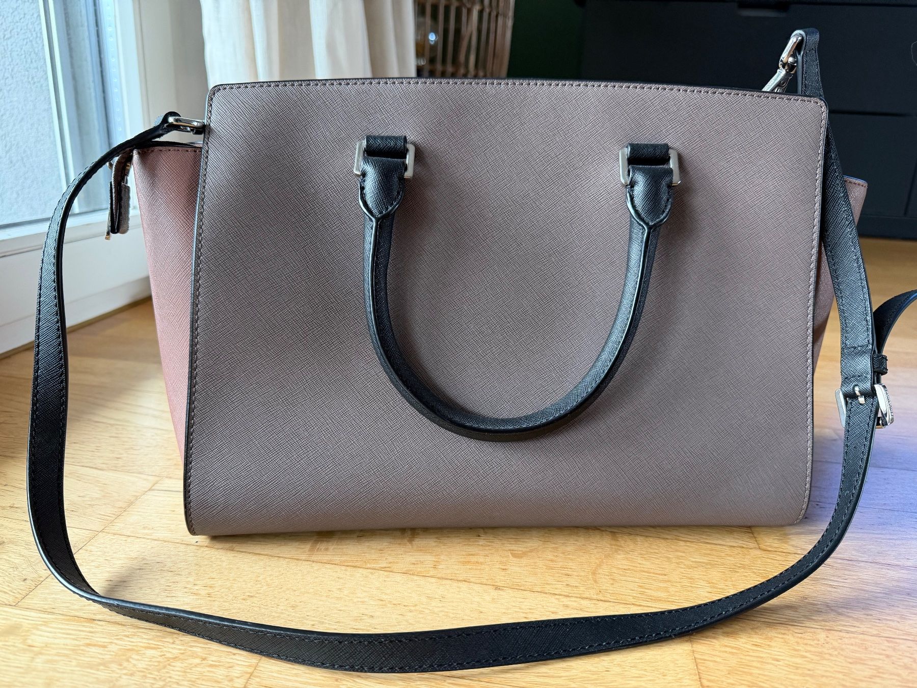 Michael Kors Borse da donna: Michael Kors Handtasche, gebraucht – Usato da Sursee venduto da ste_zr96 2